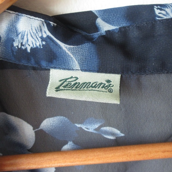 sheer floral dark navy blue short sleeve button up/ cover🌟 - Picture 5 of 10